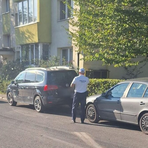 Acțiune de verificare a mașinilor parcate neregulamentar pe strada Cuza Vodă