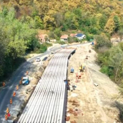 Lucrările de la viaduct au avansat cu succes