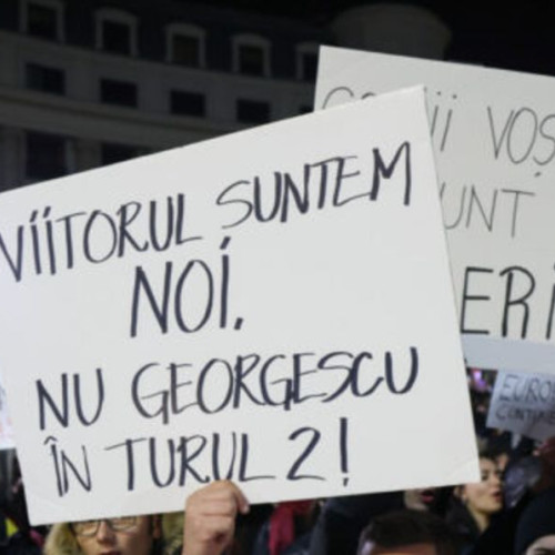 Proteste în Bistrița împotriva intrării lui Georgescu în turul doi al alegerilor prezidențiale