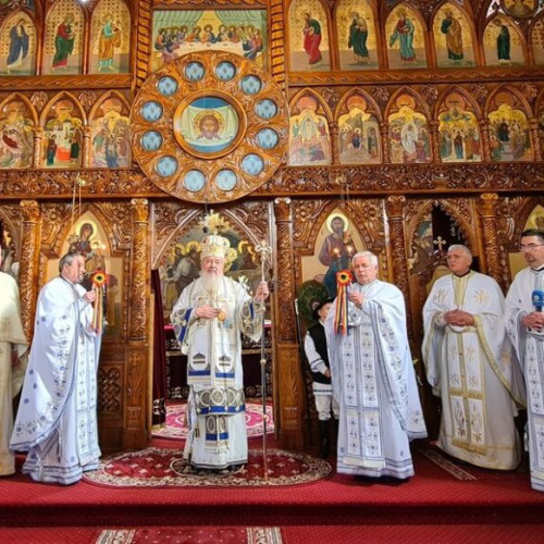 IPS Andrei va oficia Sfânta Liturghie de Crăciun la biserica din Coroana