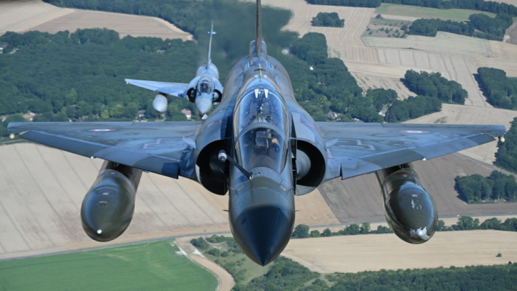 Ucraina vrea să-și întărească forțele aeriene cu avioane Mirage franceze