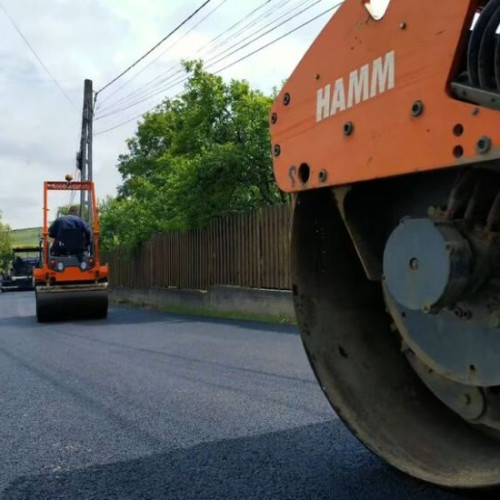 Modernizarea străzii Vinului începe cu asfaltarea completă