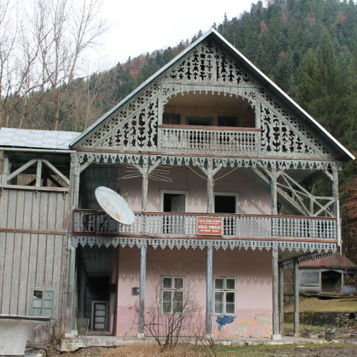 Casa Scriitorilor de la Valea Vinului, Autorizată pentru Modernizare