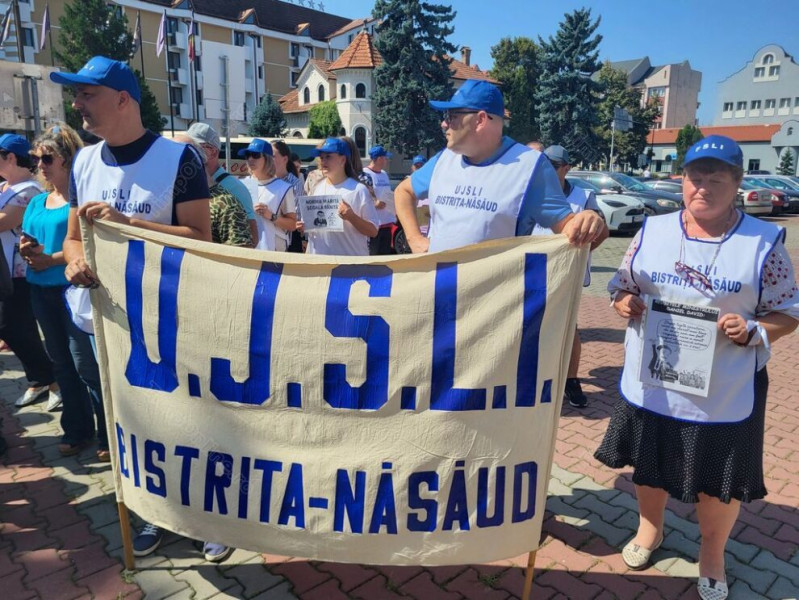 Apel la solidaritate în educație: proteste împotriva măsurilor guvernului Bolojan