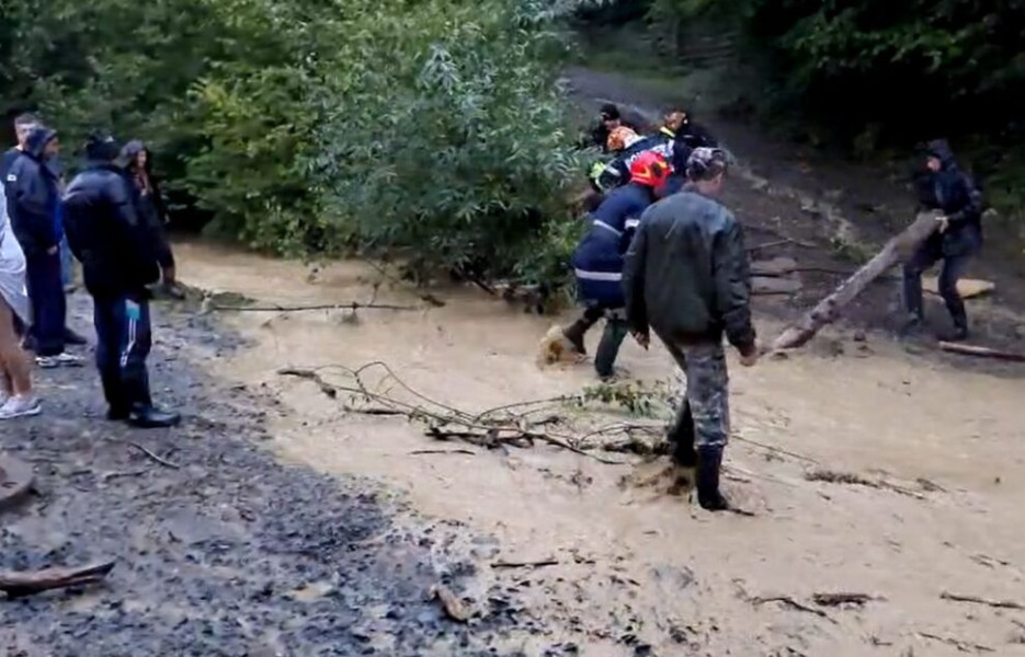 Intervenții multiple în bazinul Someșul Mare și avertizare cod portocaliu