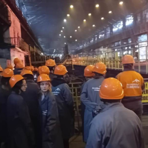 ArcelorMittal Hunedoara oprește definitiv producția, 477 angajați afectați