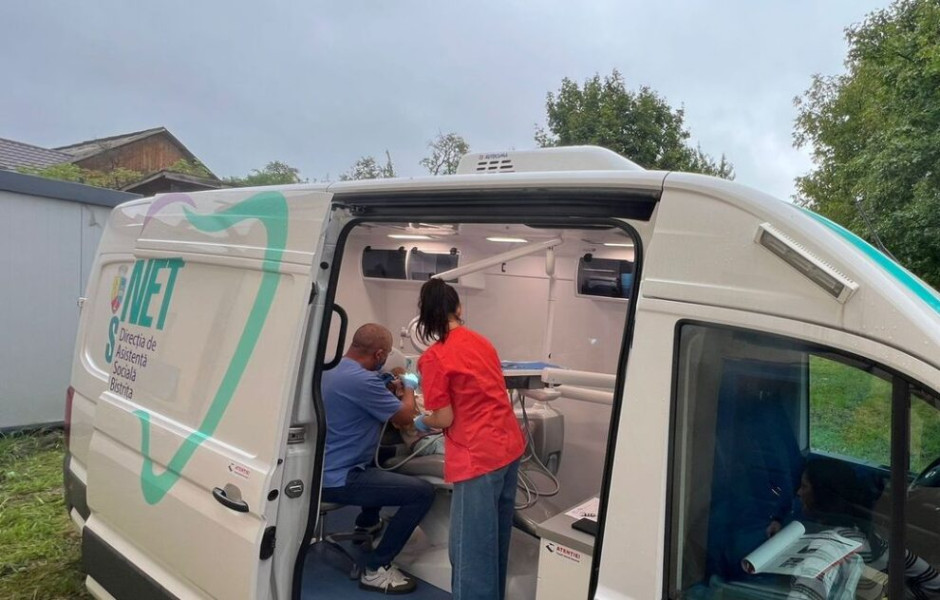 Cabinetul stomatologic mobil și-a început activitatea în noul an școlar
