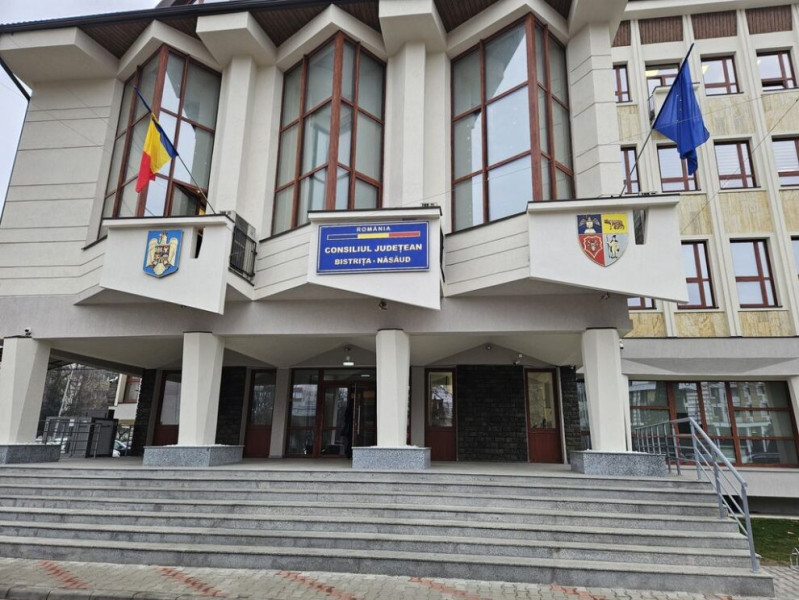 Burse de excelență și merit pentru studenții din județul Bistrița-Năsăud