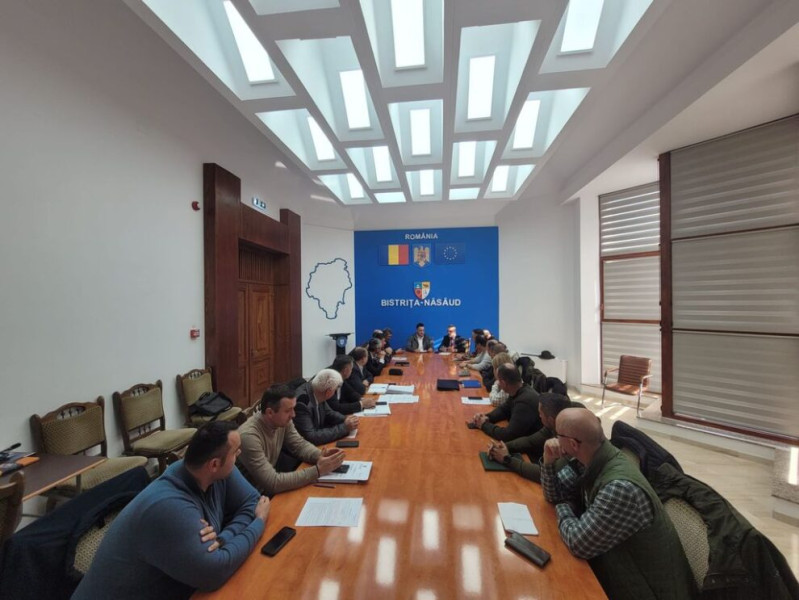 Autoritățile din Bistrița-Năsăud colaborează pentru prevenirea întreruperilor de curent
