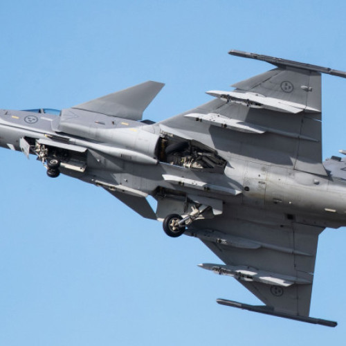Ucraina va cumpăra între 100 și 150 de avioane de vânătoare Gripen din Suedia