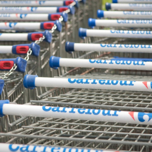 Carrefour analizează vânzarea operațiunilor din România și alte piețe internaționale