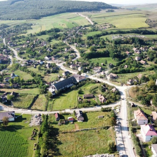 Curtea de Conturi atrage atenția asupra situației demografice și financiare a comunelor mici