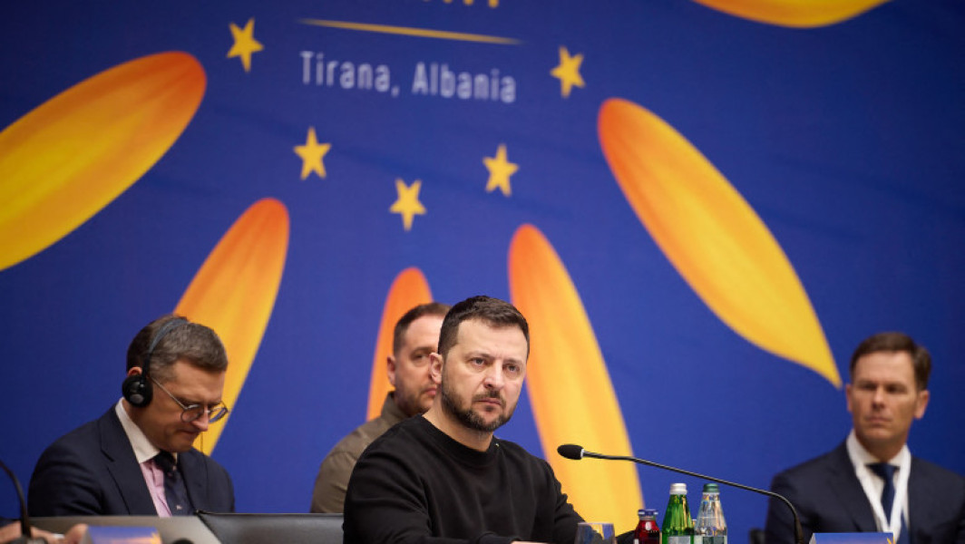 Țările Balcanice Interesate Să Colaboreze Cu Ucraina În Producția De Arme Și Muniții

"Președintele Ucrainei propune statelor balcanice un parteneriat în fabricarea echipamentelor militare