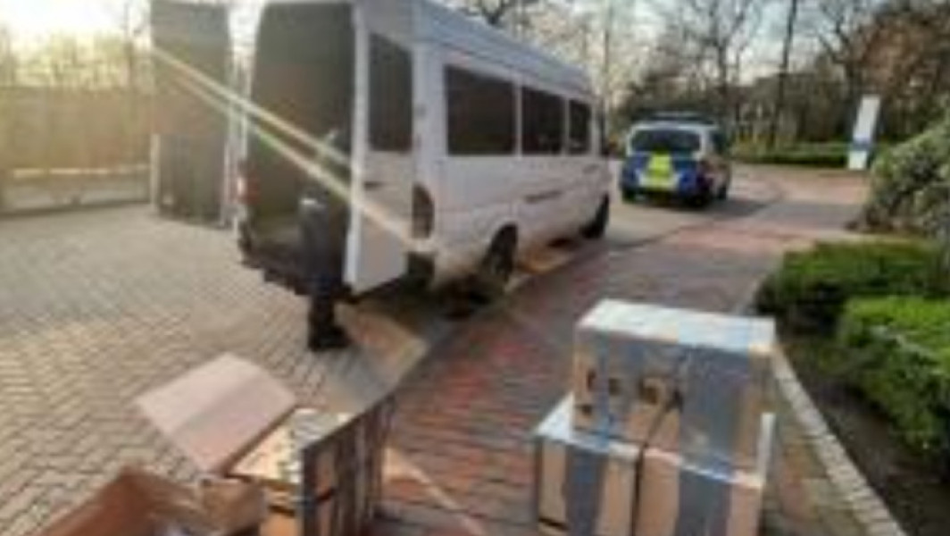 Șofer român reținut de poliția germană pentru transport ilegal de electronice din Danemarca.
