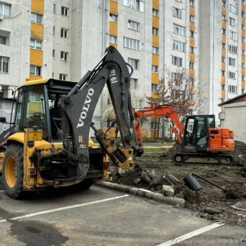 Lucrările pentru noua parcare etajată din zona Str. Năsăudului au fost demarate de Primăria Bistrița