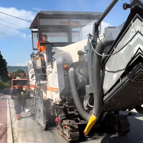 Lucrări de reparații în curs pe strada Ghinzii din Bistrița, până la finalul lunii