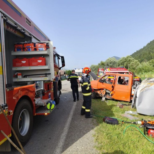 Accident rutier în Bistrița-Năsăud: Cinci persoane implicate, două transportate la spital